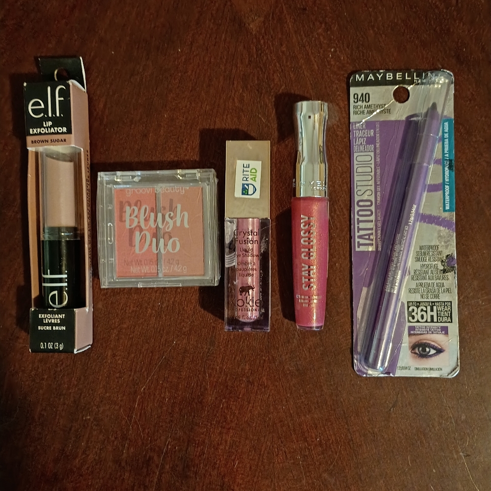 Bundle Of 5 Mixed Makeup